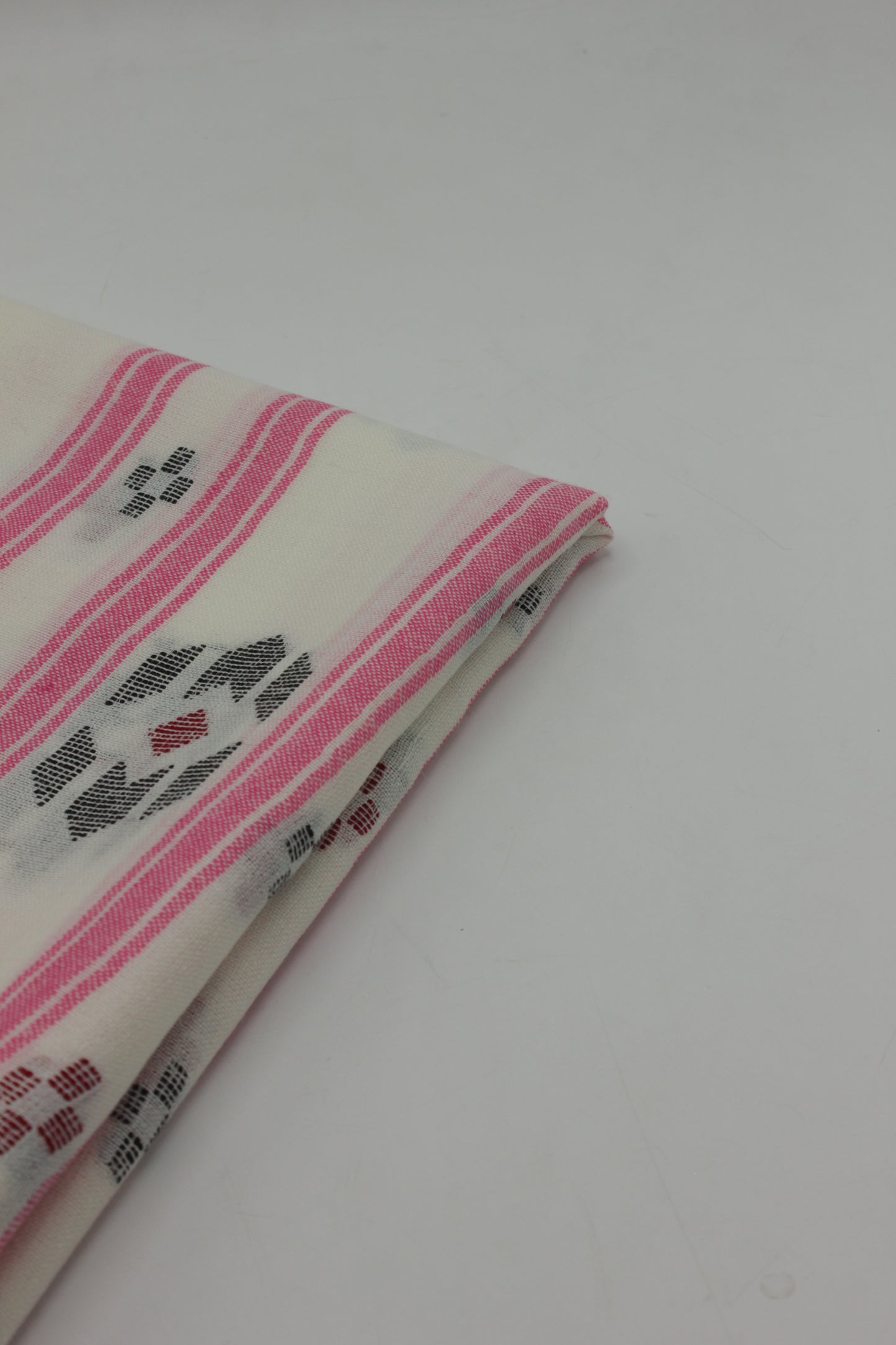 PREMIUM QUALITY OFF WHITE MULTI COLOR WOOLEN SHAWL FOR WOMEN