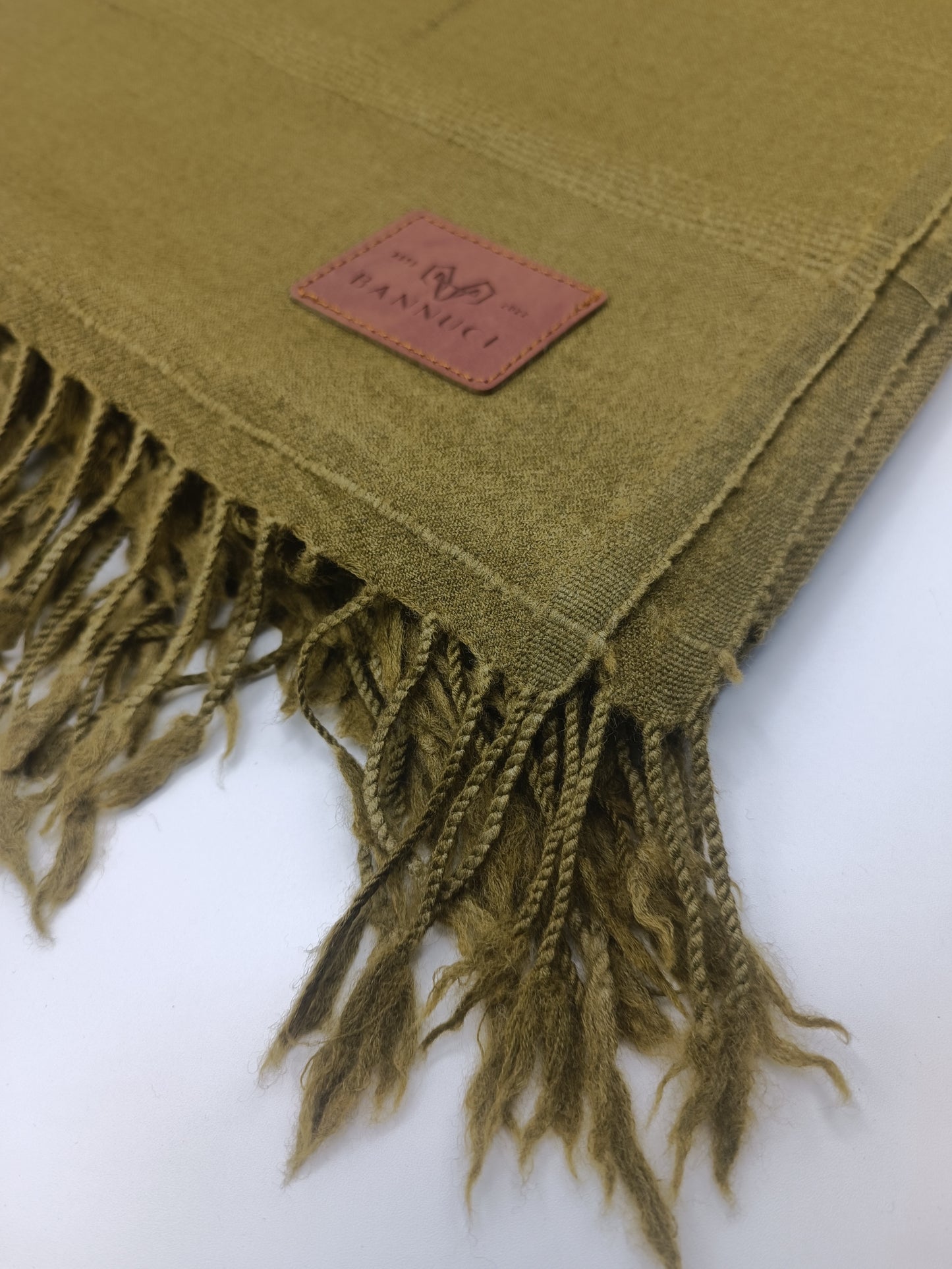 Premium Quality Dubble fiber Hena plain Pure Woolen Shawl